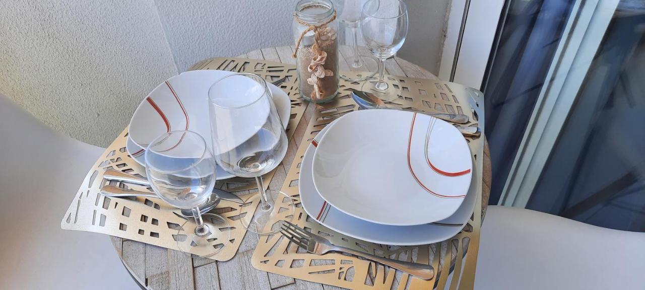 Sunset 230, Sun, Big Pool, Wifi Fiber, Central, Near Main Street And Appartement Corralejo